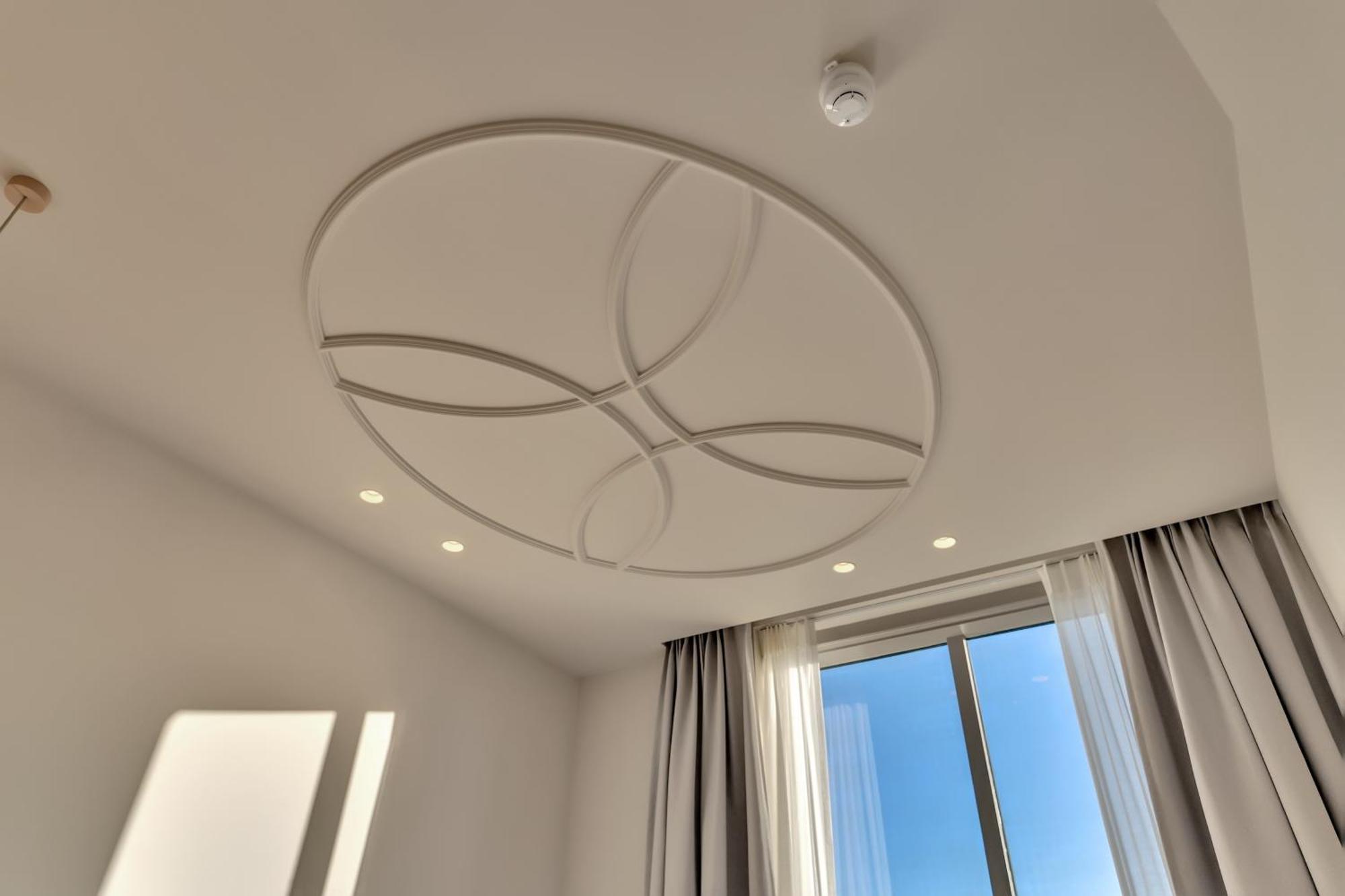 Hotel Kobalt - *